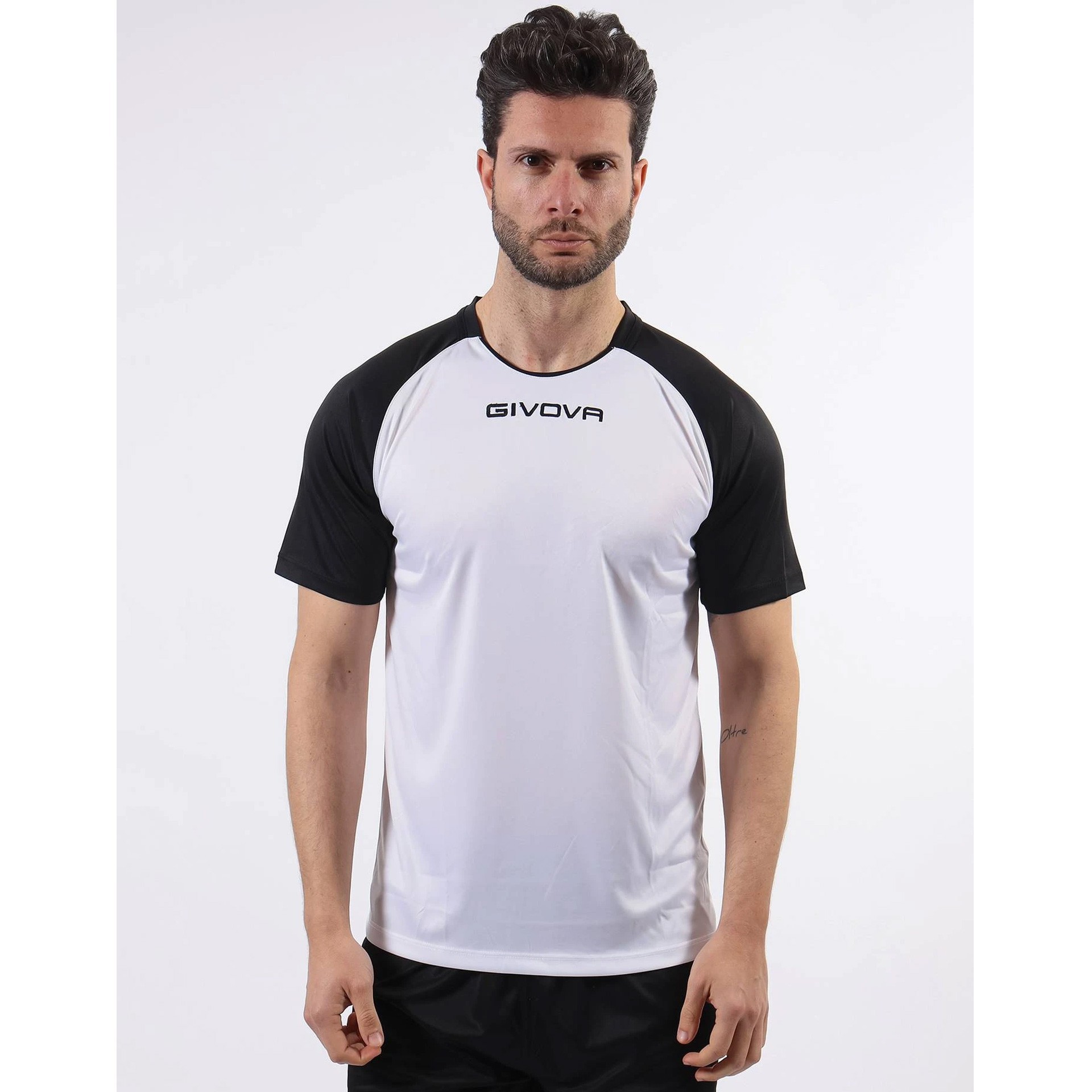 CAMISETA GIVOVA CAPO