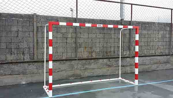 JUEGO PORTERÍAS F.SALA/BALONMANO ALUMINIO TRASLADABLES 80X80MM CON BASE 80X40MM